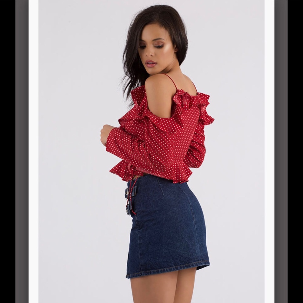 Dot The Eyes Ruffled Cold-Shoulder Top - Picture 6 of 8